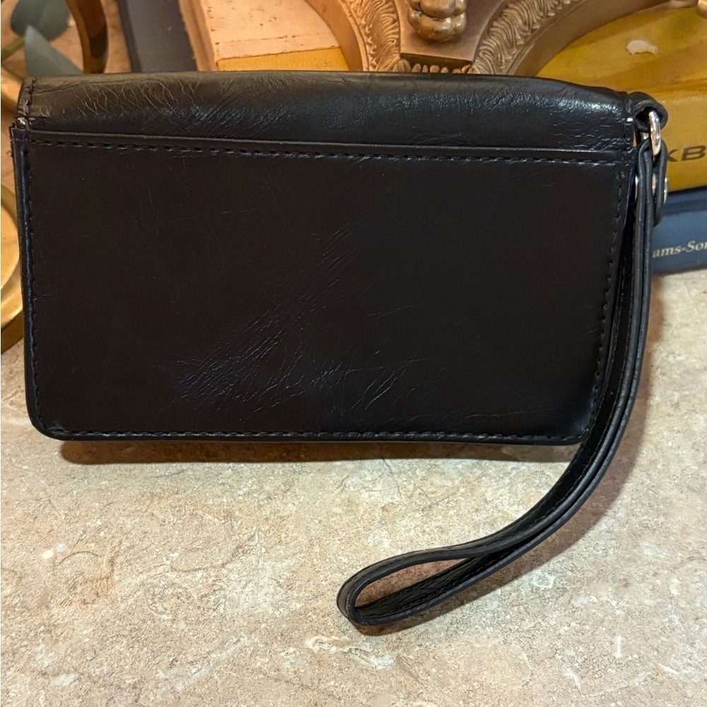 Relic Black Wristlet Wallet - Picture 4 of 10